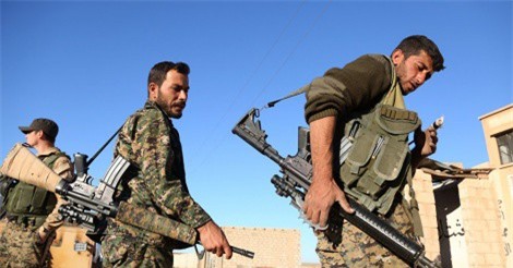  Syria: Hàng loạt chiến binh bất ngờ rút khỏi phiến quân SDF