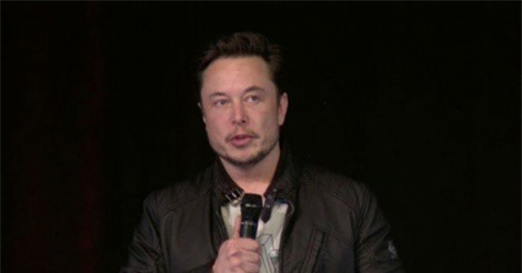 Elon Musk nghẹn ngào trong đại hội cổ đông của Tesla