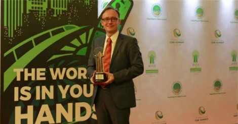 TH nhận 'cú đúp' giải thưởng doanh nghiệp trách nhiệm châu Á