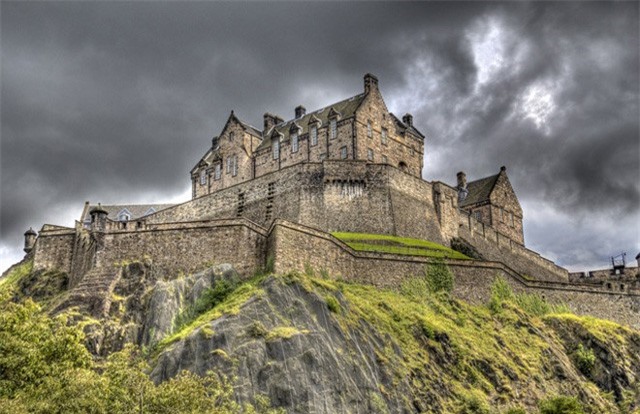 Tìm hiểu những bí ẩn khó lý giải ở lâu đài Edinburgh