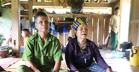 Vợ chồng 50 năm sống biệt lập giữa rừng Quảng Trị