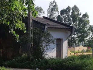 Hà Nội: Vợ đau đớn phát hiện chồng treo cổ ở nghĩa trang