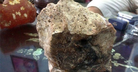 2 viên đá tỏa ra mùi thơm của đại gia Gia Lai có gì đặc biệt mà trả 5 tỷ đồng không bán?