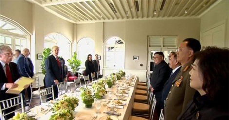 Lãnh đạo Mỹ - Triều được thưởng thức cả món Tây và Á ở Singapore