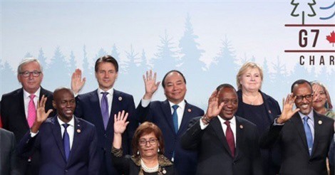 Thủ tướng chia sẻ tầm nhìn phát triển kinh tế và bảo vệ môi trường biển