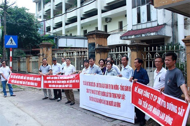 Nhiều lao động ngành đường sắt mỏi mòn chờ trợ cấp thôi việc