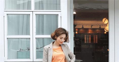 Phối quần âu trẻ trung khi đến văn phòng