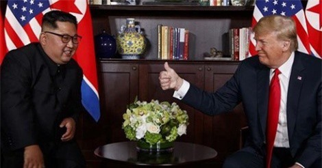 Tổng thống Mỹ "tặng quà lớn" cho Chủ tịch Kim Jong-un