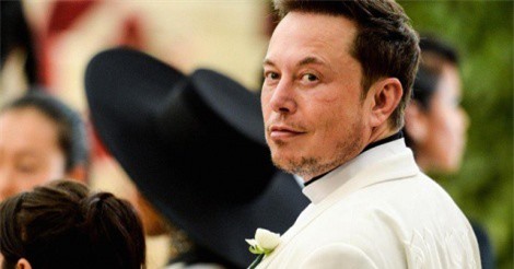 Elon Musk kể về thuở hàn vi: Đi xin việc mà chẳng ai nhận, đứng bơ vơ ở đại sảnh, chỉ mong bắt chuyện với ai đó mà không thể vì quá ngại ngùng