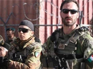 Lực lượng Italia tới mỏ dầu ở Đông Syria hỗ trợ SDF?