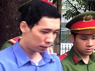Người đàn ông gian nan đòi 400.000 Euro gửi tiết kiệm
