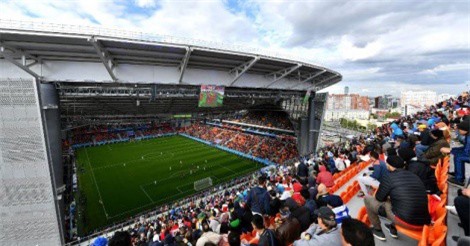 Mới khởi tranh, World Cup 2018 đã xảy ra tình trạng ghế trống hàng loạt