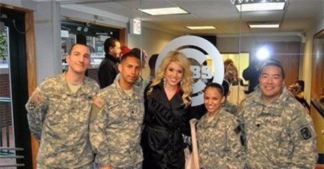 Hoa hậu trẻ nhất lịch sử Mỹ gia nhập không quân