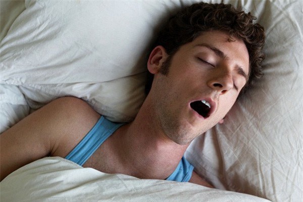 Ngủ nhiều quá hay ít quá đều gây béo bụng, tại sao ?