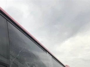Công an điều tra vụ xe khách liên tục bị côn đồ đập phá, hủy hoại