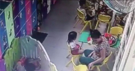 TPHCM: Đình chỉ nhóm lớp mầm non có giáo viên tát túi bụi vào mặt trẻ 