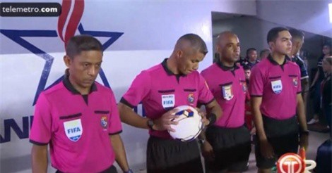 Từ người quét rác ở Panama trở thành trọng tài World Cup 2018