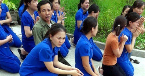 Giải quyết dứt điểm vụ việc cô giáo quỳ bên xe ô tô của đoàn thanh tra