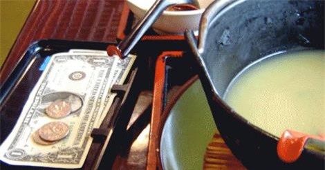 Giới trẻ chi tiền boa ngày càng ít