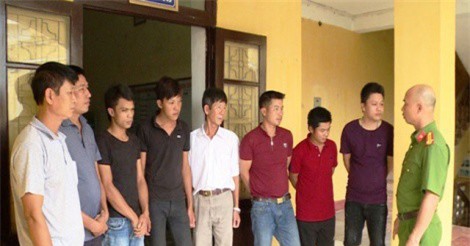 Mở website cá độ mùa World Cup, 8 đối tượng sa lưới