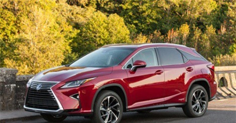 Nhiều xe nhập khẩu đắt tiền về Việt Nam giữa tháng 6