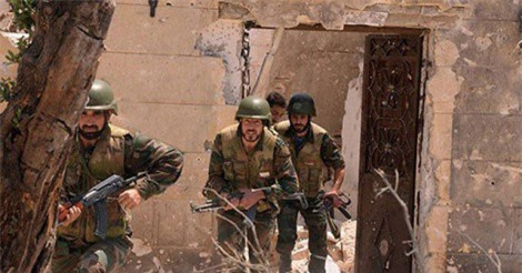 Nội gián quân đội Syria đánh phủ đầu phiến quân, mở đầu trận chiến 