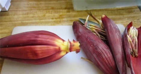 Ăn hoa chuối giúp chữa nhiều bệnh mùa Hè