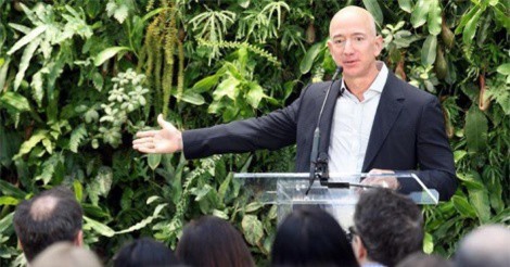 Tài sản của Jeff Bezos vượt 143 tỷ USD
