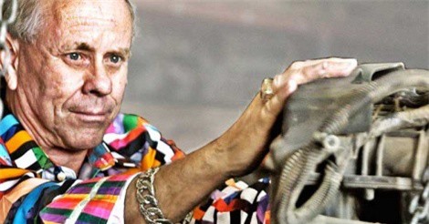 Trở thành triệu phú đô la nhờ... bán ô tô phế liệu