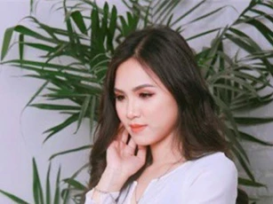Hotgirl Hà Thành hâm mộ ĐT Pháp hớp hồn bởi vẻ đẹp “sắc nước hương trời”