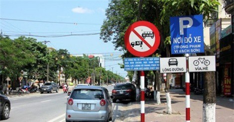 Hà Nội đề xuất gắn biến cấm dừng, đỗ ở một số tuyến đường