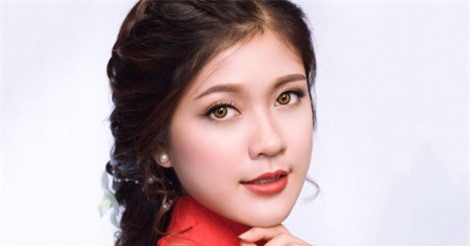 Ngắm nhan sắc vạn người mê của nữ MC Việt mặc bikini trên sóng truyền hình