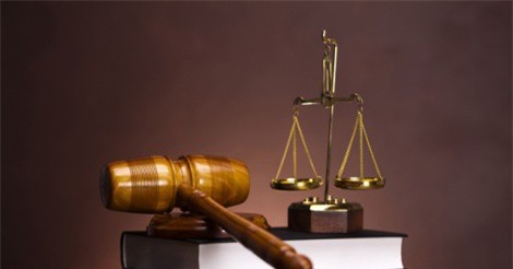 Tài xế kiện CSGT Hà Nội, đòi bồi thường 1.000 đồng