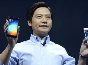 Xiaomi thưởng CEO hơn một tỷ USD trước IPO