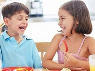Ăn sáng đủ dinh dưỡng, trẻ thông minh hơn
