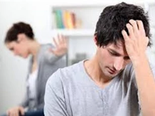 Chồng ly hôn vợ vì 'bị chê xấu, bẩn'