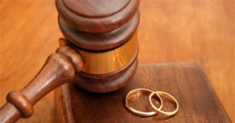 Chồng xúc phạm đến tôn giáo, vợ nộp đơn ra tòa