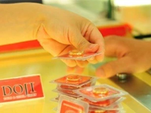 GIÁ VÀNG NGÀY 24/6: USD giảm, vàng không thể bứt phá
