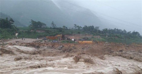 Mưa lũ ở miền núi phía Bắc làm 15 người chết và mất tích
