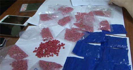 “Nữ quái” qua Lào mang 4.800 viên ma túy về Việt Nam