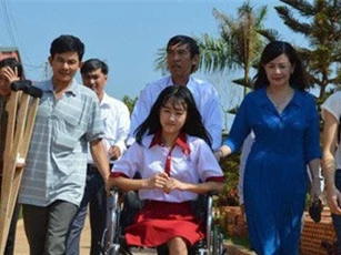 Đắk Lắk: Nữ sinh bị cưa chân với ước mơ vào trường ĐH Luật TP.HCM