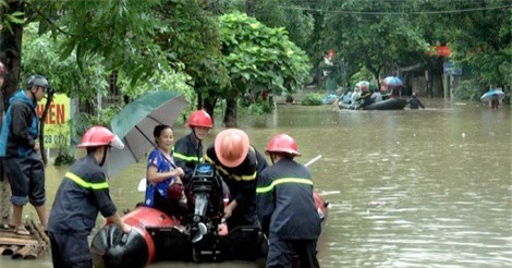 Hơn 400 ngôi nhà ở TP Hà Giang ngập bùn sau lũ