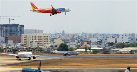 Lo ngại thảm họa khi đường băng Nội Bài, Tân Sơn Nhất nứt vỡ