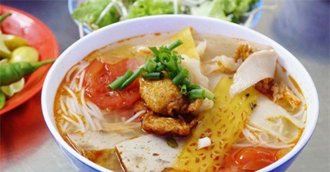 Quán bún chả cá 50 năm khởi đầu từ hàng rong ở Đà Nẵng