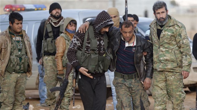 Rệu rã trước quân đội Syria, phiến quân buộc "cúi đầu" ở Al-Lajat