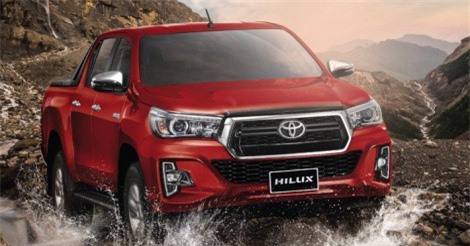 Fortuner, Hilux và Hiace phiên bản mới đồng loạt về Việt Nam