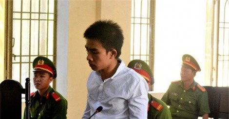 Đâm bạn gái tử vong vì đòi chia tay