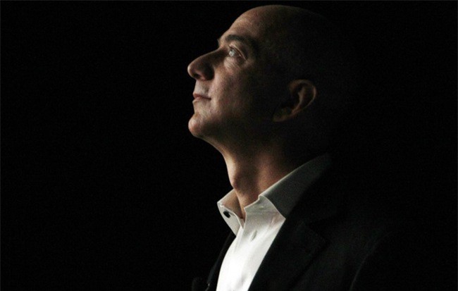 Làm thế nào Jeff Bezos ra các quyết định đúng từ 30 năm trước