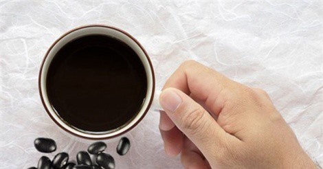 Chống lão hóa, làm đẹp da từ nước đậu đen