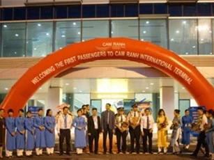 Vietnam Airlines khai thác nhà ga mới hình tổ yến tại sân bay Cam Ranh